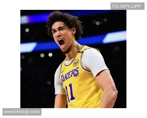 湖人传奇背后的奋斗史：从青涩少年到篮球巨星的崛起之路